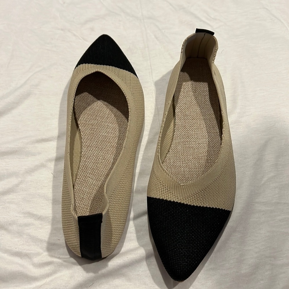 NWOT Huggable color block handmade Flats